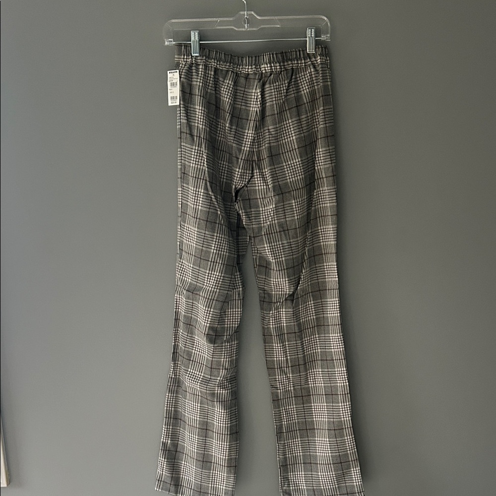 Tilly's Women's Black and Gray Plaid Straight Leg Pants - Picture 4 of 5